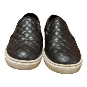 Pre-Owned Used Great Condition Steve Madden ECENTRCQ BLACK Slip Ons Size 8M!